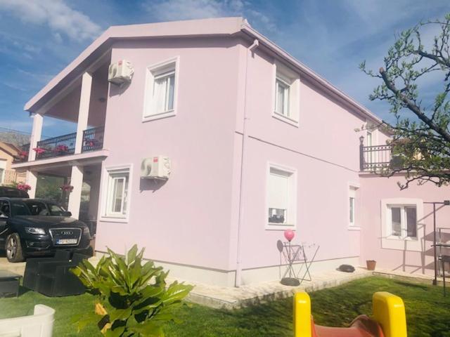 Apartman Mona Podgorica Bagian luar foto