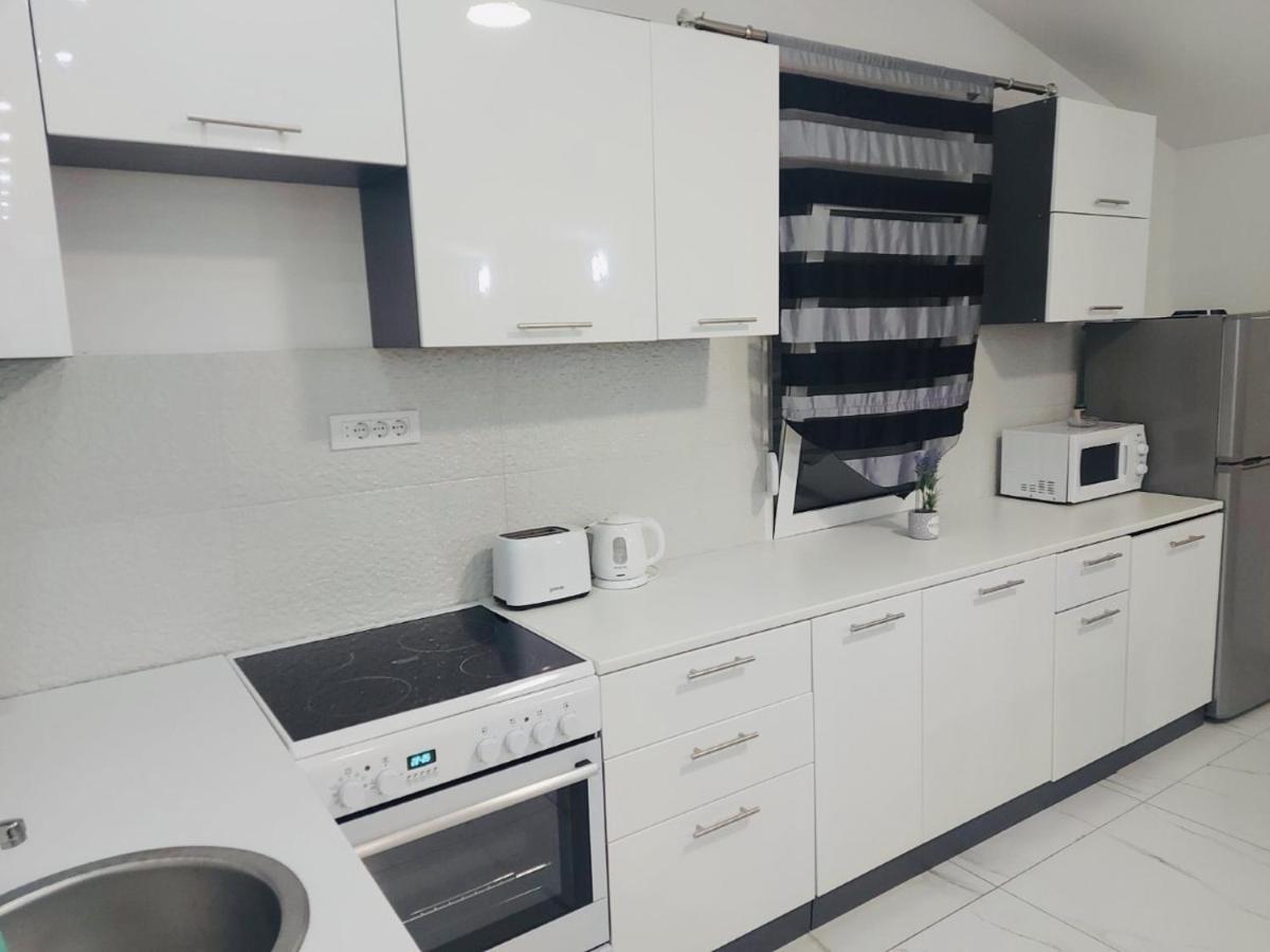 Apartman Mona Podgorica Bagian luar foto
